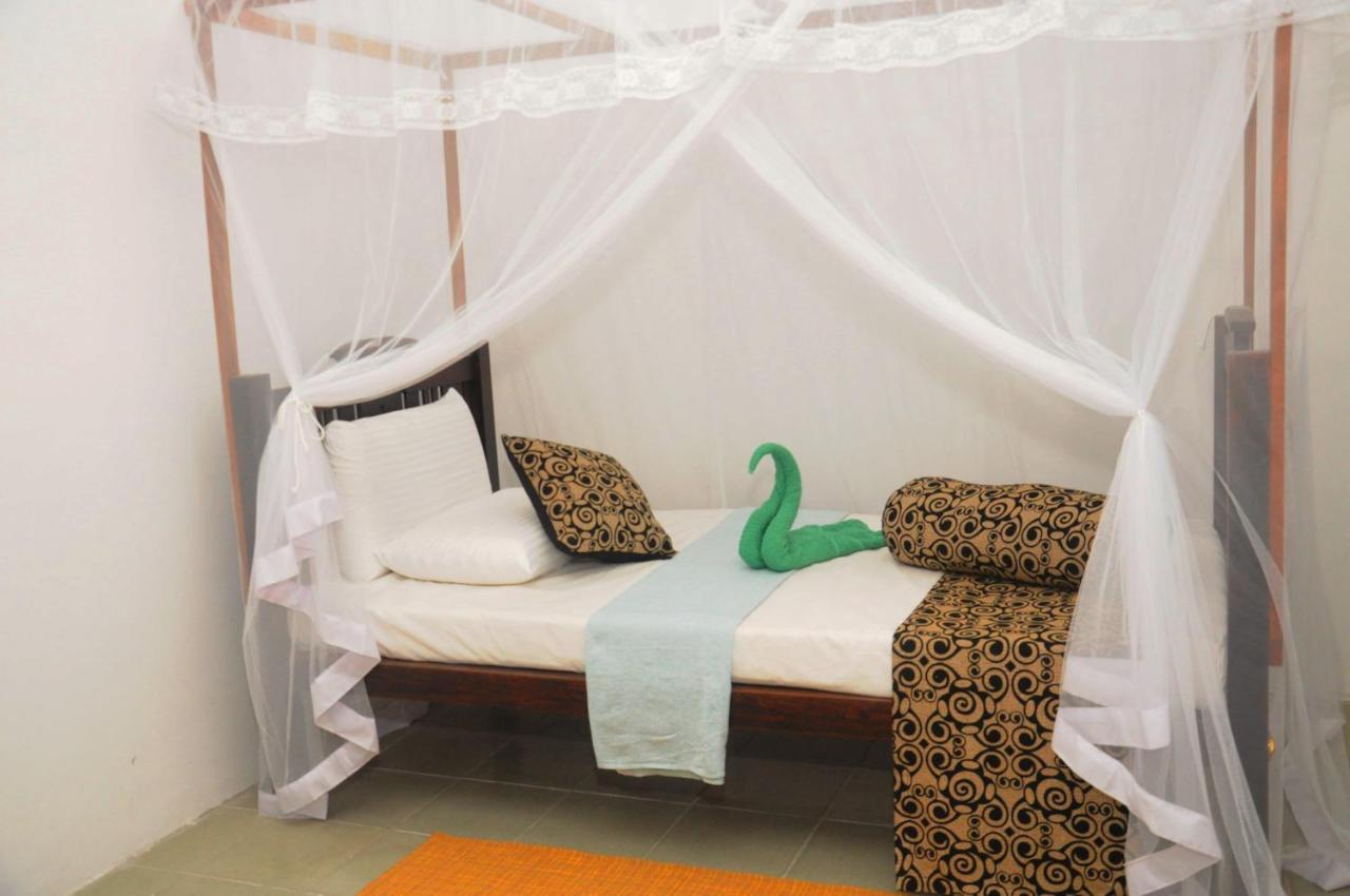 Deutsch Lanka Hotel Telwatta Екстер'єр фото