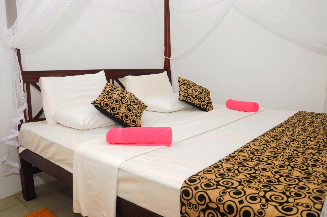 Deutsch Lanka Hotel Telwatta Екстер'єр фото